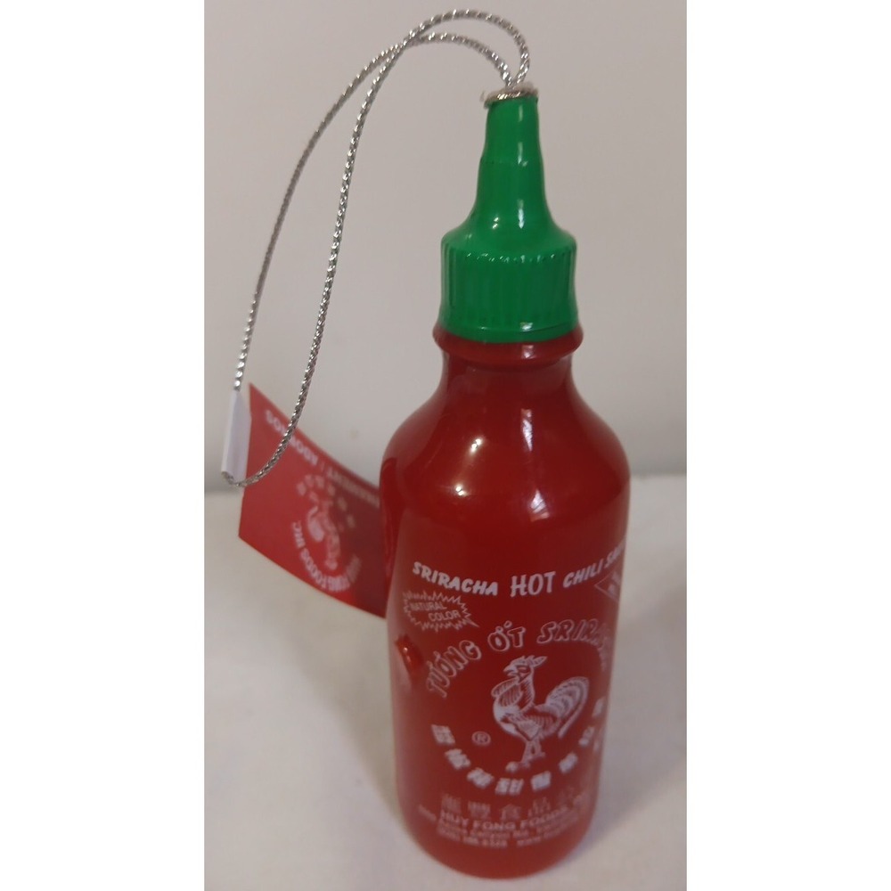 Sriracha Hot Chili Sauce Ornament Huy Fong Foods‎ Christmas RUZ 2023 READ